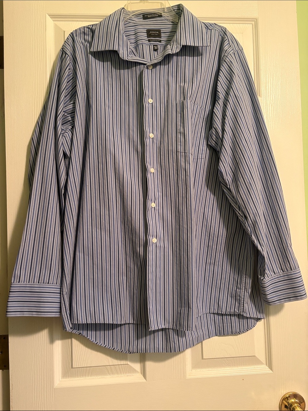 Arrow Men's Blue & White Striped Dress Shirt
